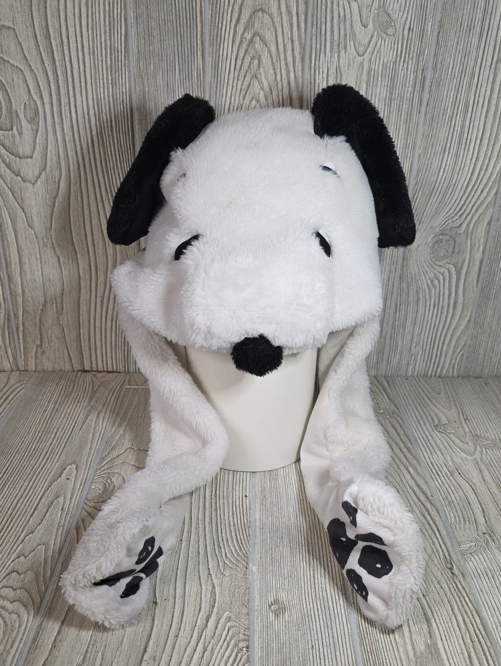 Snoopy Plush Hat Featuring Functional Moving Ears by Pressing the Paws